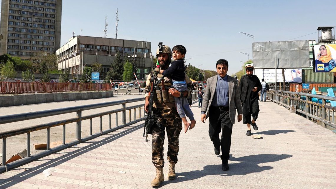 Talibãs mostram-se abertos à admissão de mulheres no governo